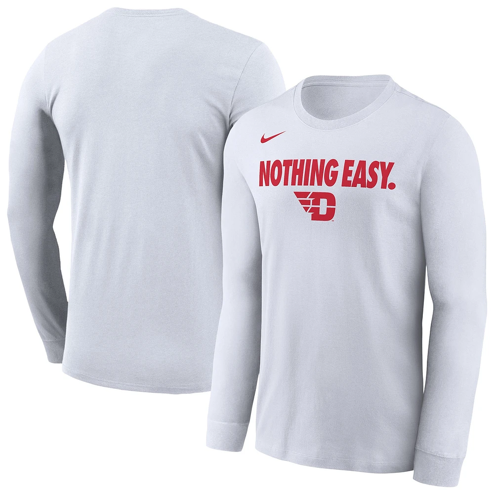 T-shirt à manches longues Nike Dayton Flyers 2025 On-Court Bench pour homme, blanc