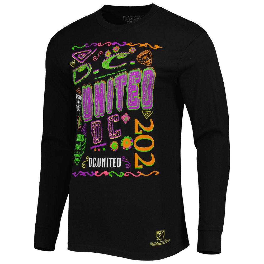 Men's Mitchell & Ness Black D.C. United Papel Picado Long Sleeve T-Shirt