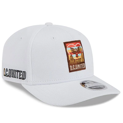 Casquette extensible à boutons-pression New Era blanche D.C. United 2025 Jersey Hook 9SEVENTY pour homme