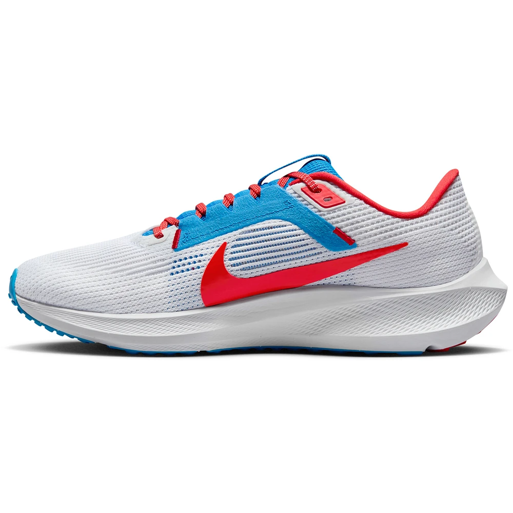 Chaussure de course unisexe Nike White Delaware State Hornets Zoom Pegasus 40