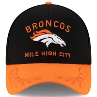 Casquette New Era 39THIRTY Flex noire/orange pour homme des Broncos de Denver 2025 la NFL