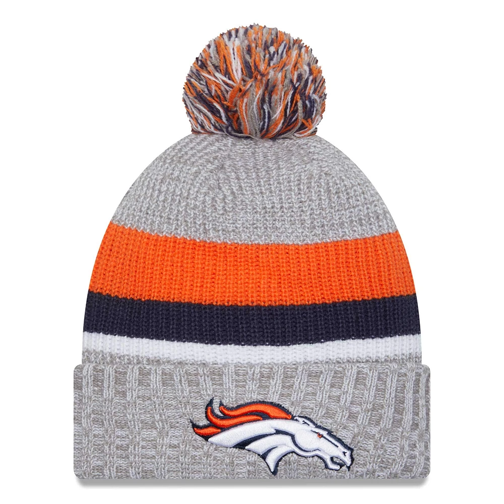 Bonnet en tricot à revers Denver Broncos New Era pour hommes, gris chiné, avec pompon