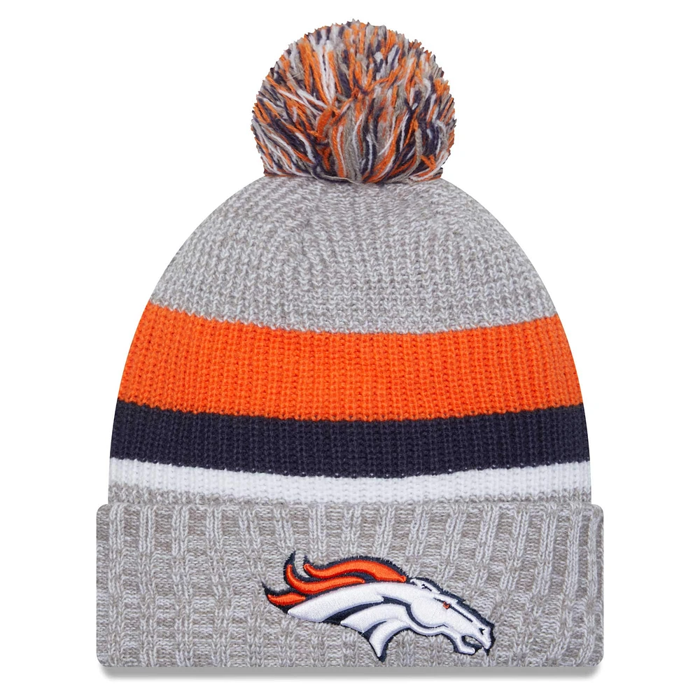 Bonnet en tricot à revers Denver Broncos New Era pour hommes, gris chiné, avec pompon