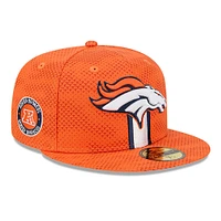 Casquette ajustée 59FIFTY orange Denver Broncos 2024 Sideline New Era pour homme