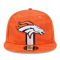 Casquette ajustée 59FIFTY orange Denver Broncos 2024 Sideline New Era pour homme