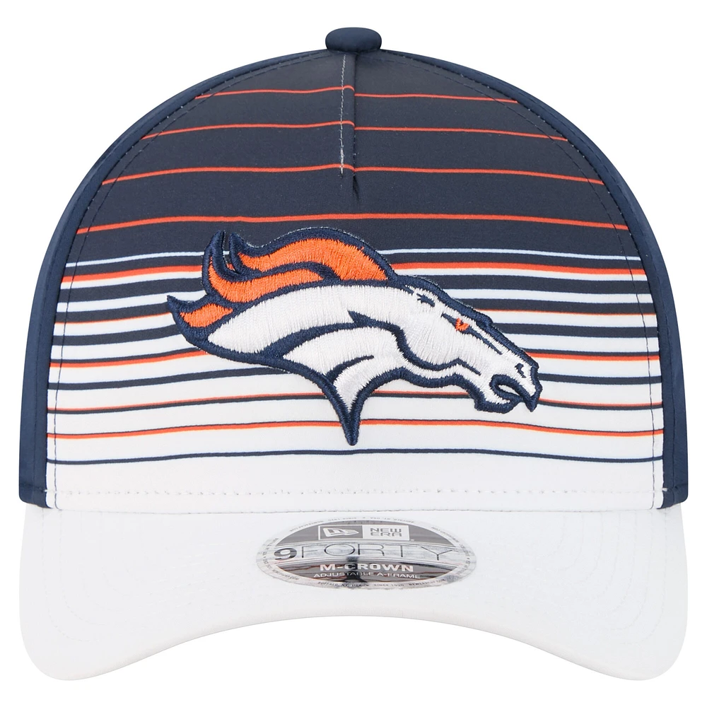 Casquette ajustable New Era 9FORTY M-Crown A-Frame pour homme, blanc/bleu marine, Denver Broncos Adventure Gradient