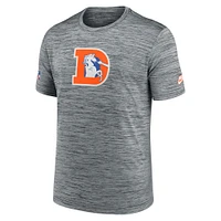 T-shirt Nike gris Denver Broncos Sideline Velocity Throwback Performance pour homme