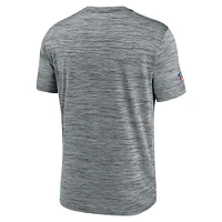 T-shirt Nike gris Denver Broncos Sideline Velocity Throwback Performance pour homme