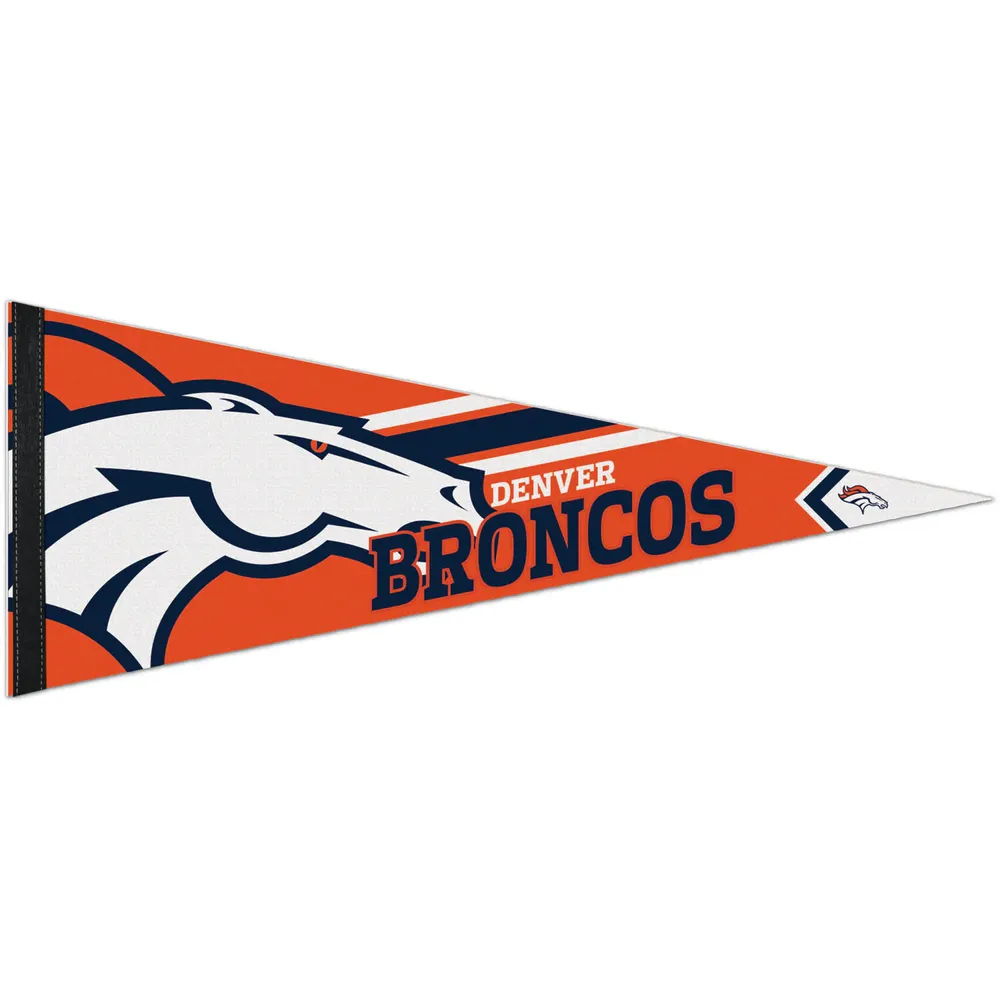 Denver Broncos 6 x 12 Love Sign