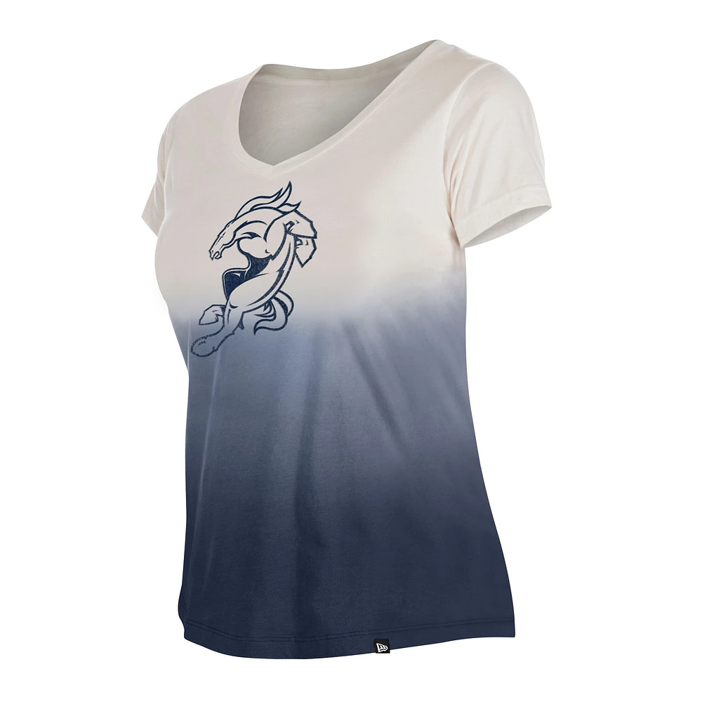 T-shirt à col en V bleu marine Denver Broncos New Era pour femme