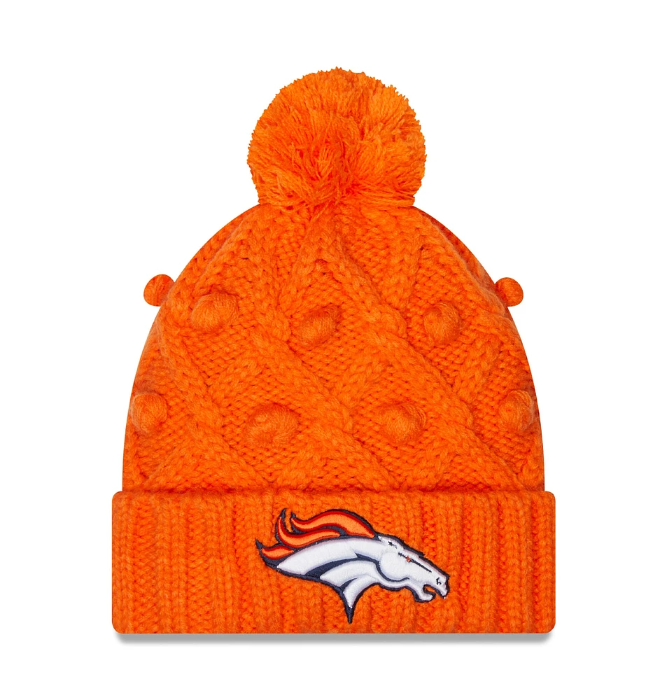 Bonnet en tricot à revers Toasty des Broncos de Denver New Era orange pour femme avec pompon