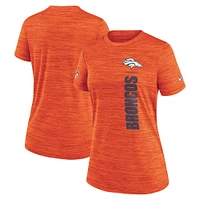 T-shirt Nike Orange Denver Broncos Velocity Performance pour femme