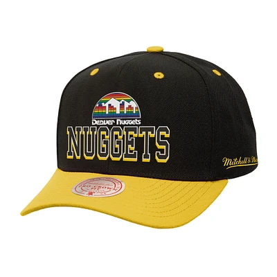 Casquette ajustable Pro Crown bicolore avec inscription au dos des Denver Nuggets Mitchell & Ness noire/dorée pour homme