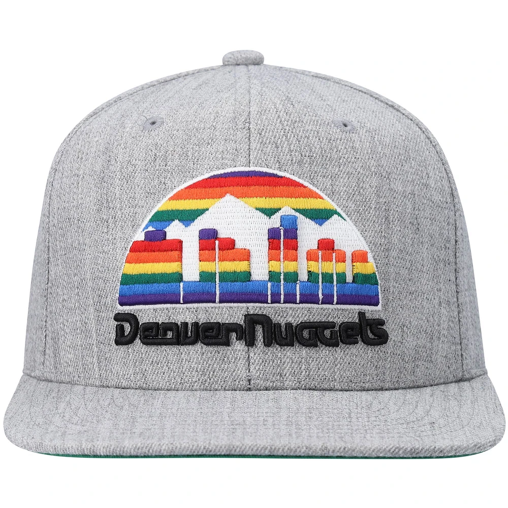 Casquette Snapback Denver Nuggets Hardwood Classics Team 2.0 Mitchell & Ness pour homme, gris chiné