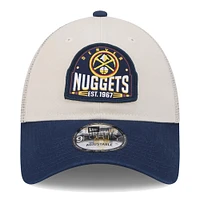 Casquette ajustable 9FORTY Denver Nuggets Throwback Patch Trucker 9FORTY New Era pour hommes, kaki/bleu marine