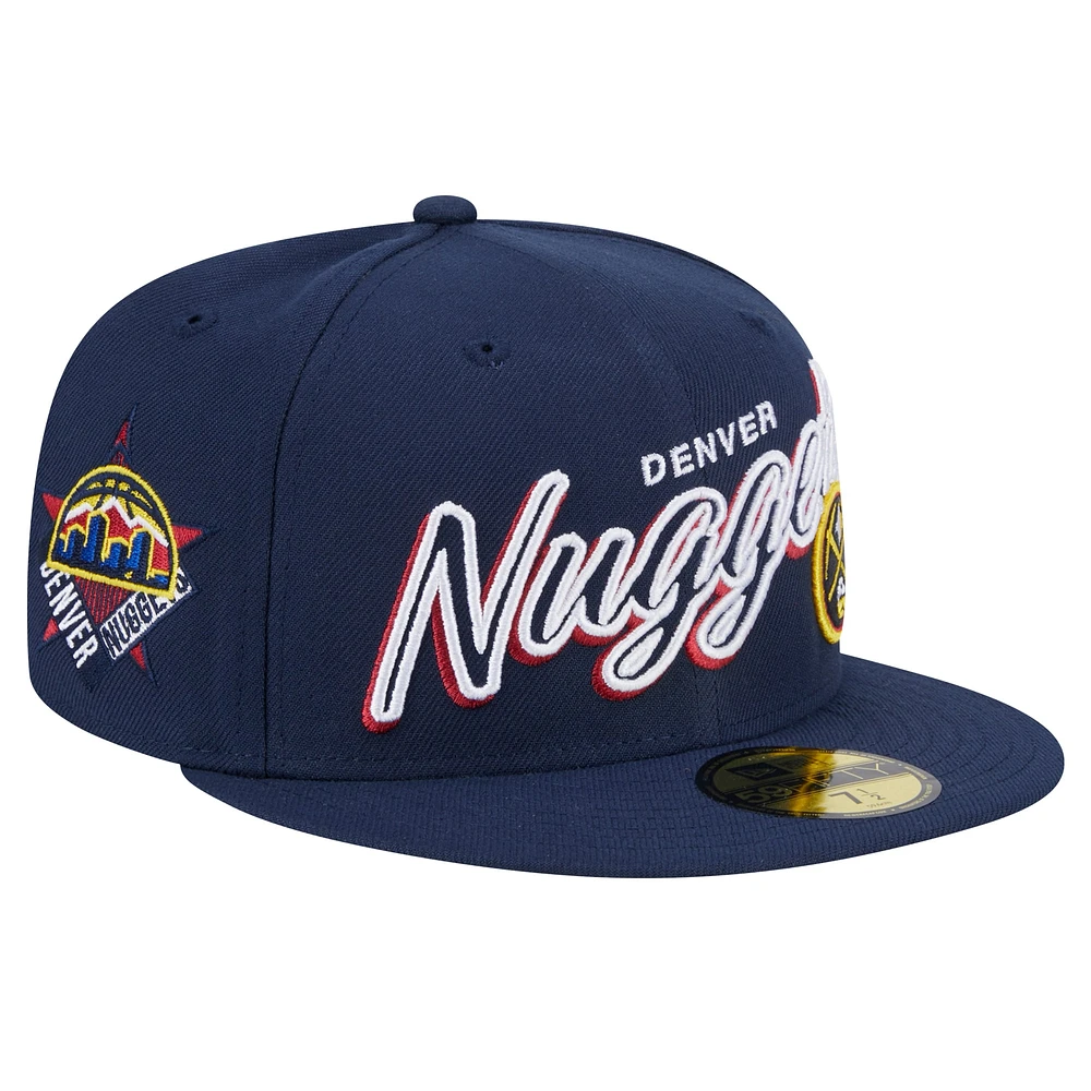 Casquette ajustée 59FIFTY Denver Nuggets Sport Night Script pour homme New Era bleu marine