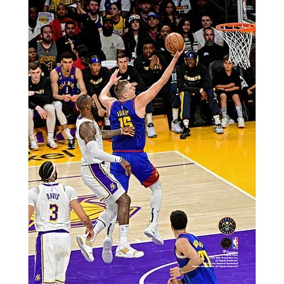 Nikola Jokic Denver Nuggets Layup non signé lors du match 3 de la finale Conférence Ouest 2023