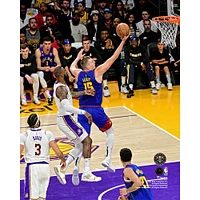 Nikola Jokic Denver Nuggets Layup non signé lors du match 3 de la finale Conférence Ouest 2023