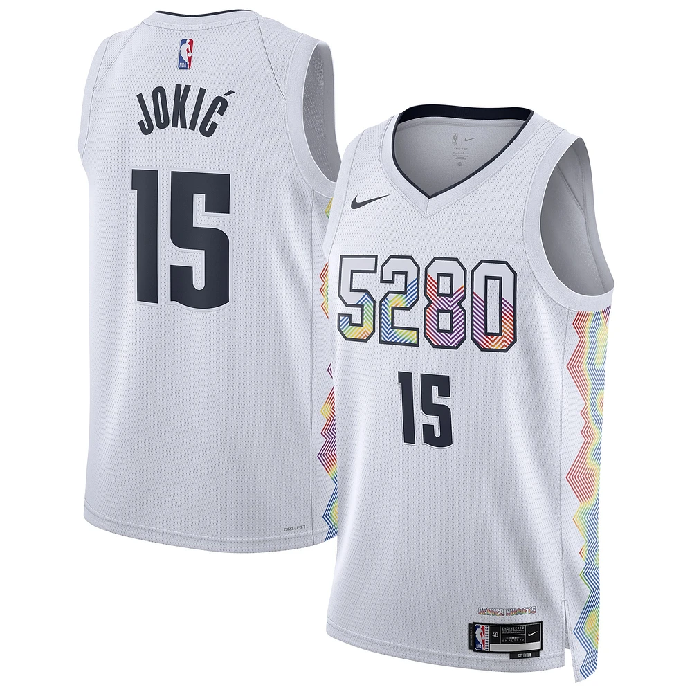 Maillot de joueur Nike Nikola Jokic blanc unisexe des Denver Nuggets 2024/25 Swingman - Édition City