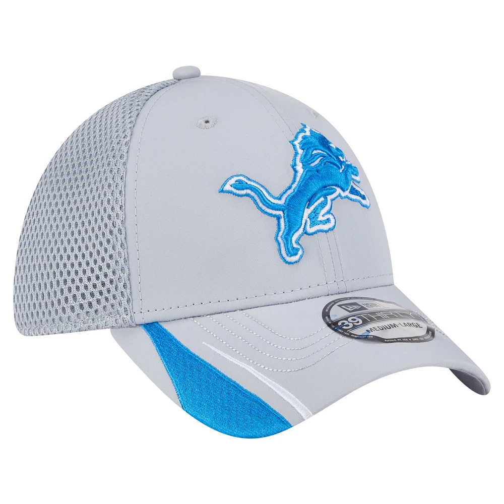 Casquette Game Day Linear 39THIRTY Flex grise pour homme des Detroit Lions de New Era