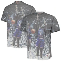 T-shirt graphique Mitchell & Ness Detroit Pistons Above the Rim pour hommes