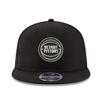 Men's New Era Detroit Pistons Black & White 9FIFTY Snapback Hat