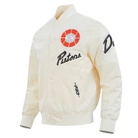 Veste en satin à boutons-pression et appliqués chenille pour homme Pro Standard Cream Detroit Pistons City Edition 2024/25