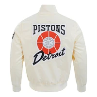 Veste en satin à boutons-pression et appliqués chenille pour homme Pro Standard Cream Detroit Pistons City Edition 2024/25