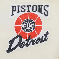 Veste en satin à boutons-pression et appliqués chenille pour homme Pro Standard Cream Detroit Pistons City Edition 2024/25