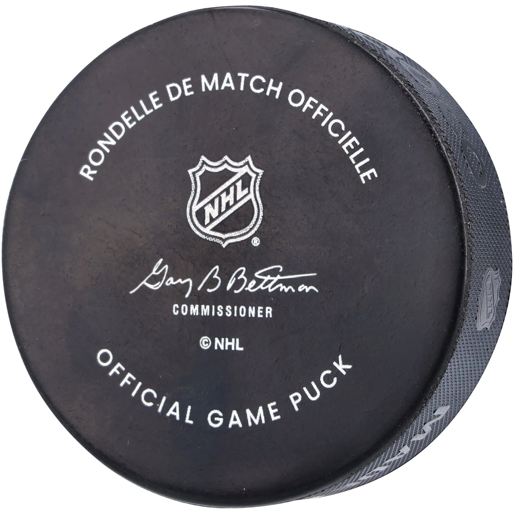 Rondelle de match officielle autographiée par David Perron des Red Wings de Detroit avec l'inscription « DET Debut 10/14/22 »