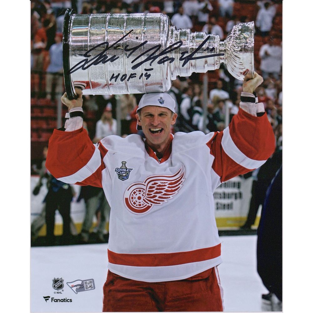 NHL Detroit Red Wings Dominik Hasek with Stanley Cup Color 8 X 10 Photo  Picture