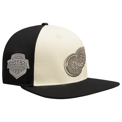 Casquette Snapback en molleton français Detroit Red Wings Pro Standard pour homme en crème