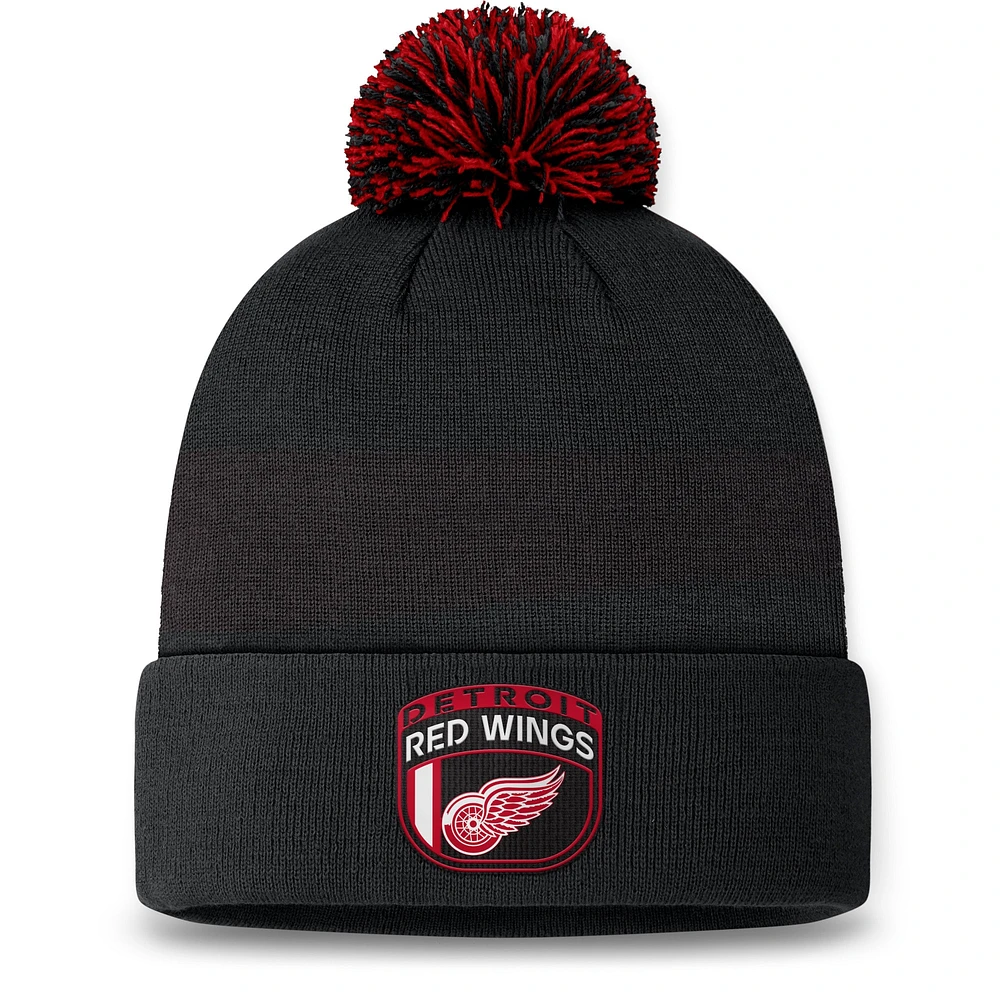 Bonnet en tricot à revers noir des Red Wings de Detroit 2024 de la LNH Fanatics pour hommes avec pompon