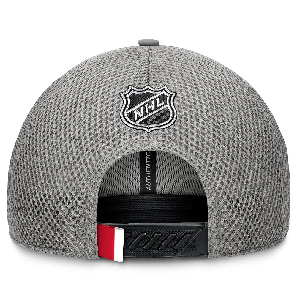 Casquette ajustable Fanatics pour homme Detroit Red Wings Authentic Pro Home Ice Trucker grise