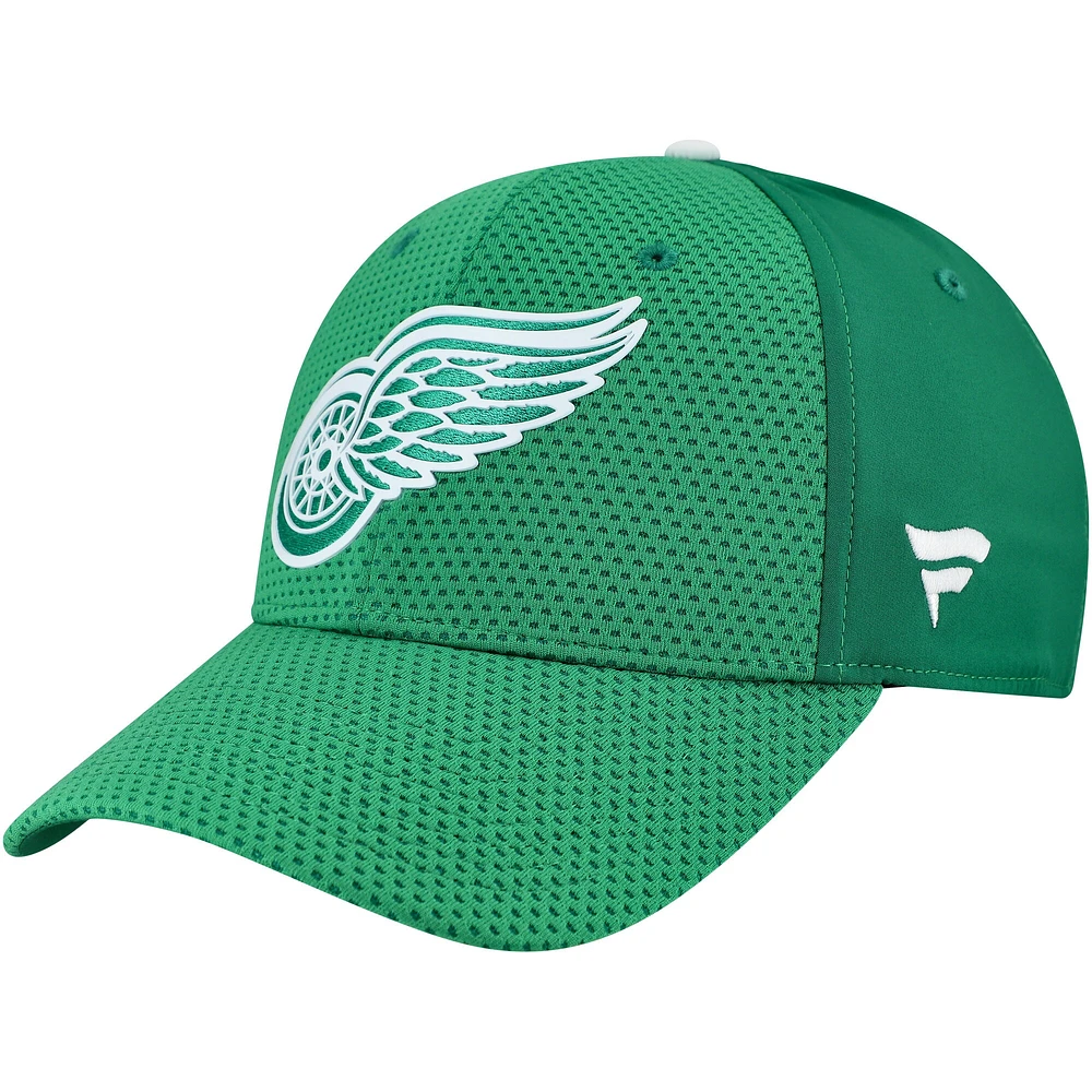 Casquette Flex authentique Pro de la Saint-Patrick des Red Wings Detroit marque Fanatics Kelly Green pour homme