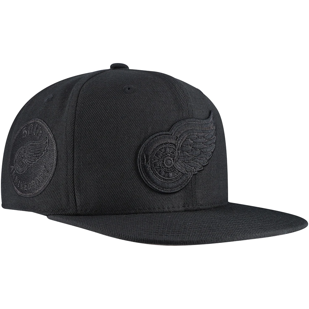 Men's Mitchell & Ness Black Detroit Red Wings Soul Strike Pearl Tonal Snapback Hat