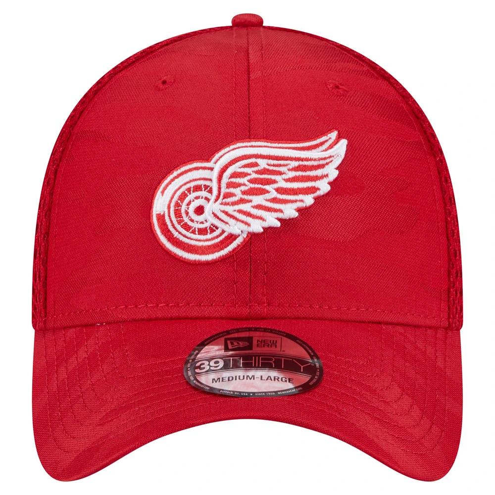 Men's New Era  Red Detroit Wings Active Subtle Camo 39THIRTY Flex Hat