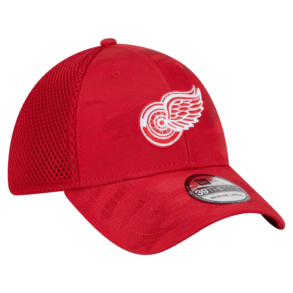 Men's New Era  Red Detroit Wings Active Subtle Camo 39THIRTY Flex Hat