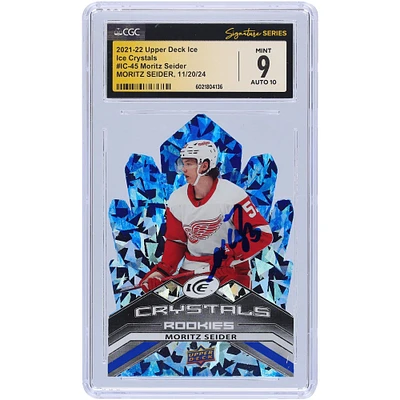 Moritz Seider Detroit Red Wings Carte recrue 9/10 authentifiée 2021-22 Upper Deck Ice Crystals #IC-45 dédicacée par les fanatiques de CGC