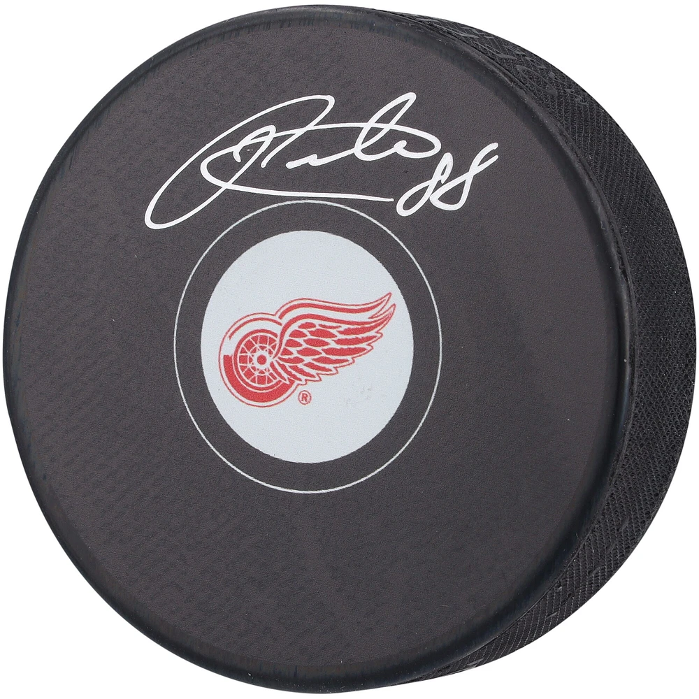 Rondelle de hockey autographiée par Patrick Kane des Red Wings de Détroit