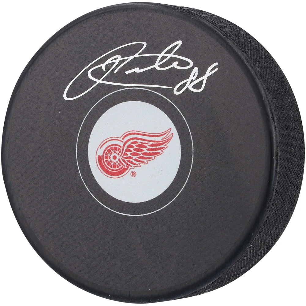 Rondelle de hockey autographiée par Patrick Kane des Red Wings de Détroit