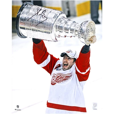 Pavel Datsyuk Detroit Red Wings Autographed 2008 Stanley Cup Champions 16" x 20" Raising Cup Photograph 