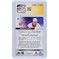 Carte de recrue autographiée 10/10 2023-24 Upper Deck Series 1 Young Guns #228 CGC Fanatics Witnessed Detroit Red Wings