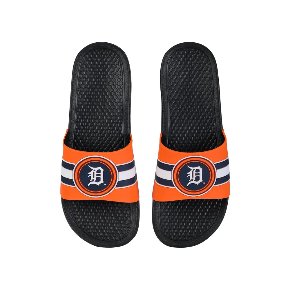 FOCO Houston Astros Men's Raised Slide Sandals 