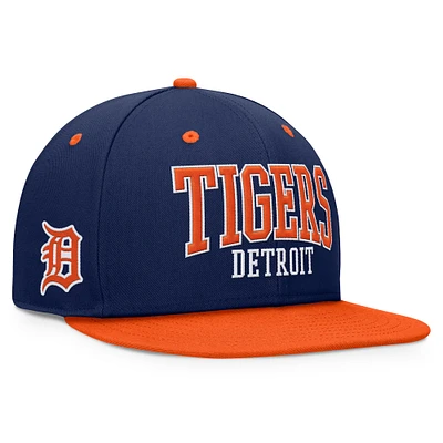 Casquette snapback fondamentale audacieuse des Detroit Tigers Fanatics pour hommes, bleu marine/orange