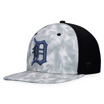 Men's Majestic Gray Detroit Tigers Smoke Dye Snapback Hat