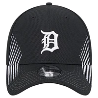 Men's New Era Black Detroit Tigers Active Dash Mark 39THIRTY Flex Hat