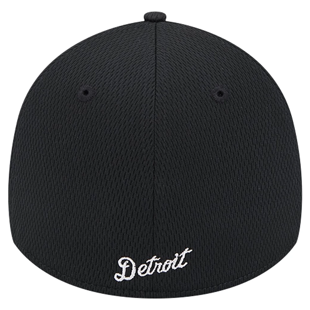 Men's New Era Black Detroit Tigers Active Dash Mark 39THIRTY Flex Hat