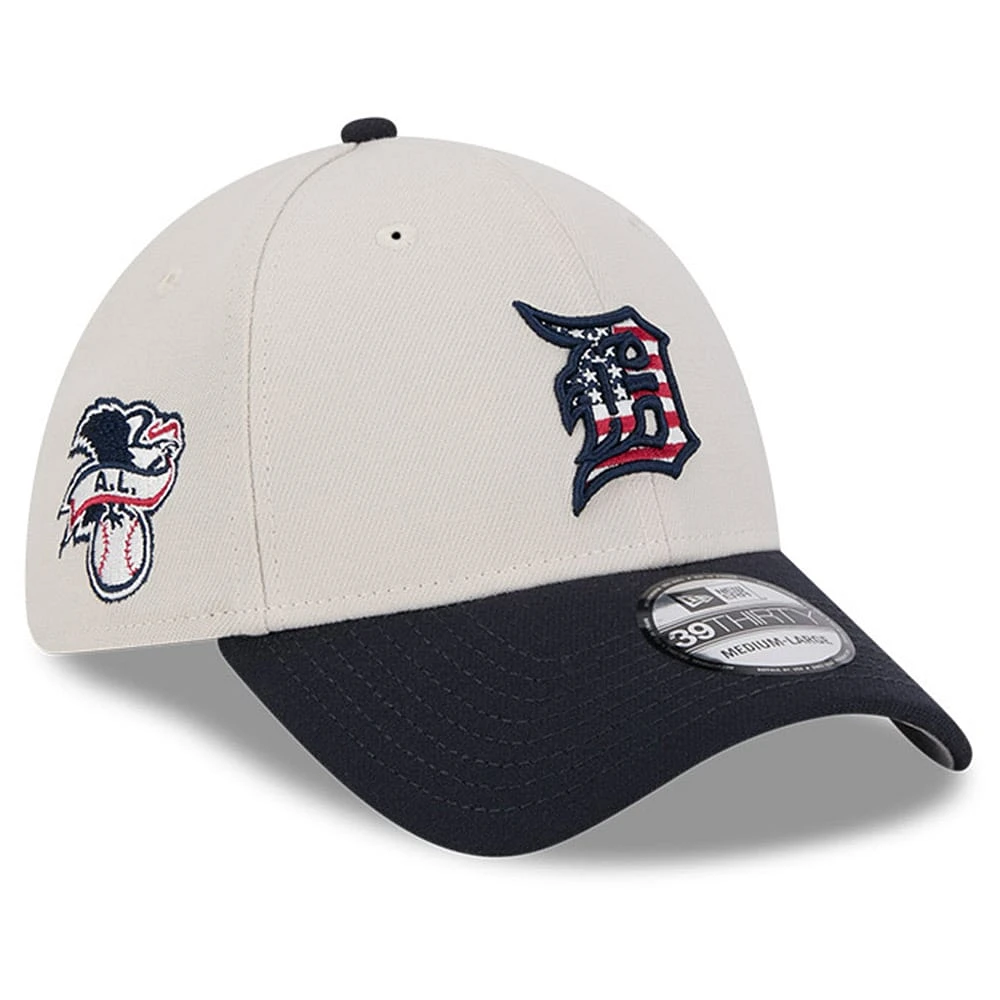 Men's New Era  Khaki/Black Detroit Tigers 2024 Fourth of July 39THIRTY Flex Hat