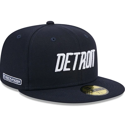 Casquette ajustée 59FIFTY New Era pour hommes des Detroit Tigers 2024 City Connect, bleu marine